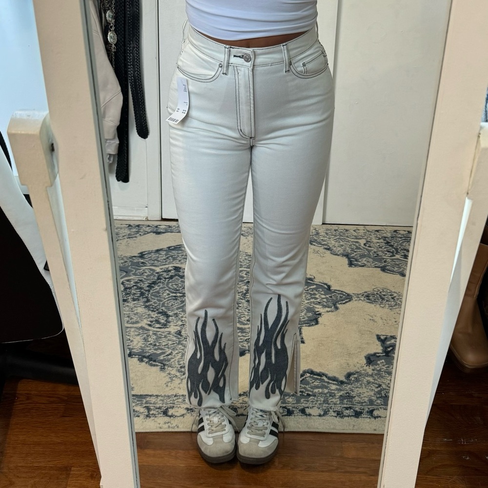 White denim jeans size 27